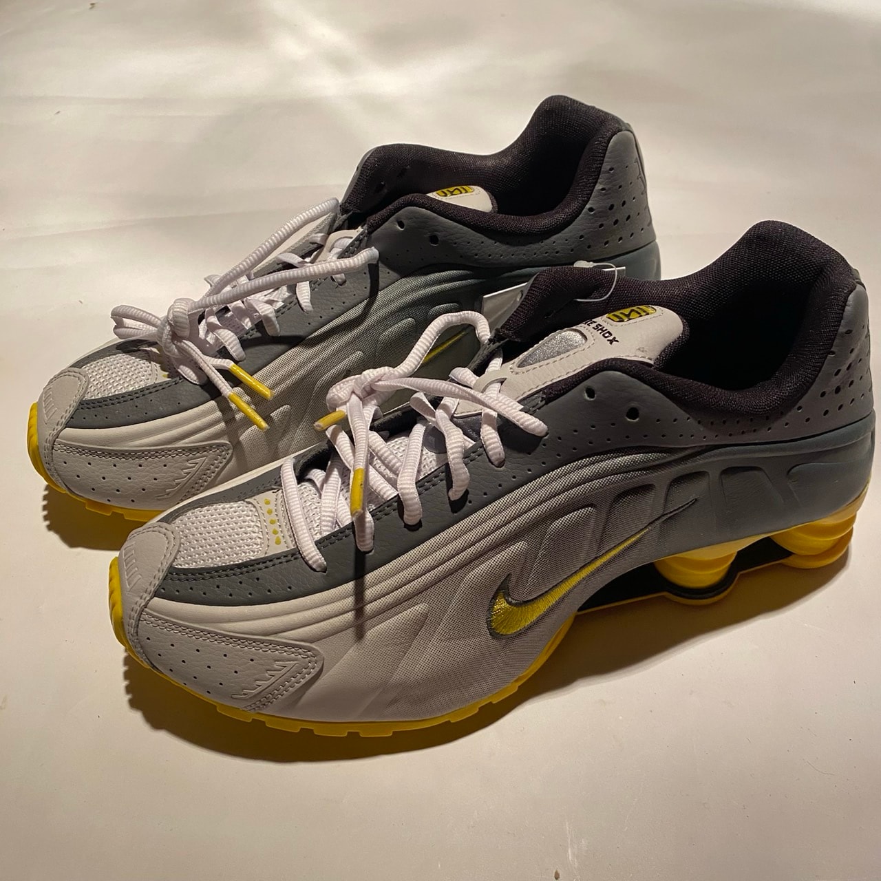 Nike Shox R4 "Bright Citron"
