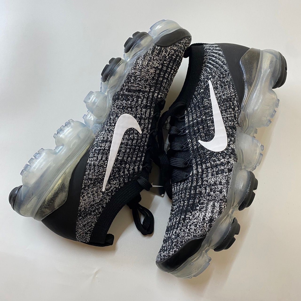 エア ヴェイパーマックス(Air Vapormax)/Nike 人気の新作/中古