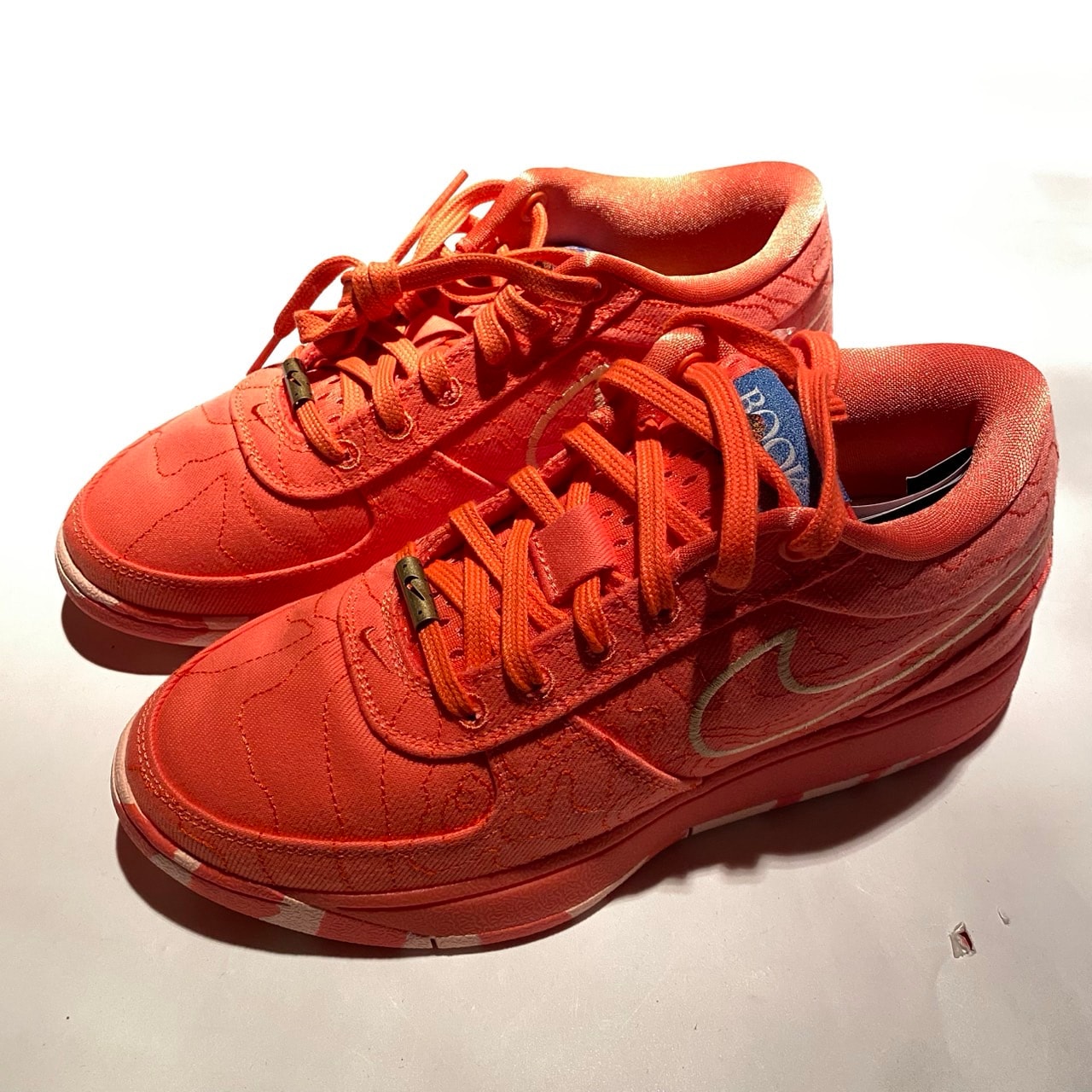 Nike Book 1 