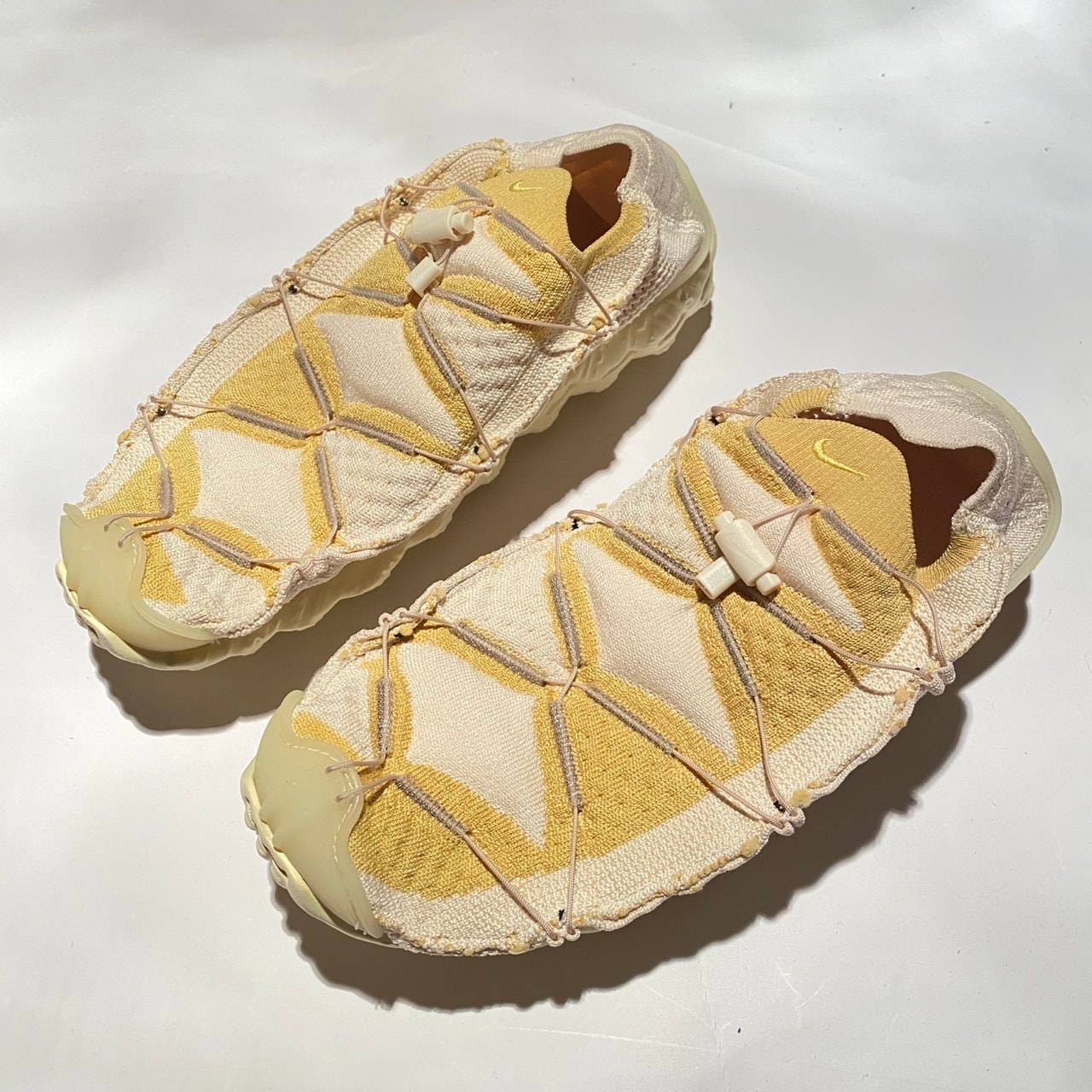 ナイキ イスパ マインドボディ "ライトクリーム"