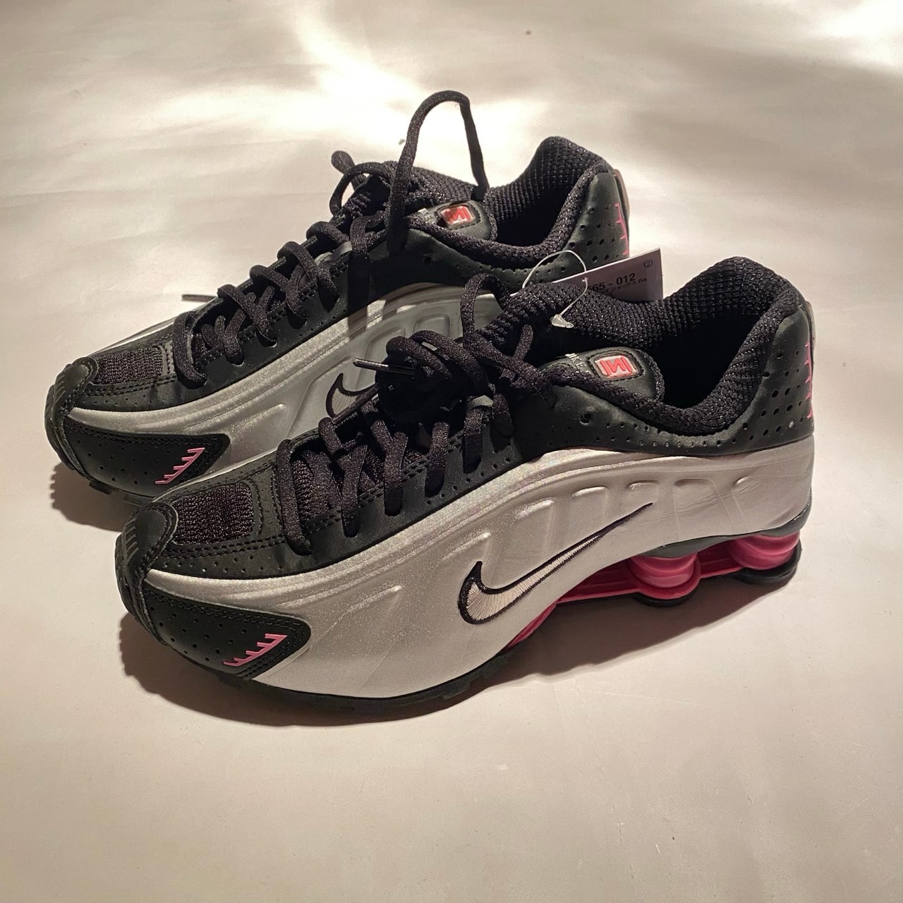 Nike Women's Shox R4 "Black/Pinksicle"