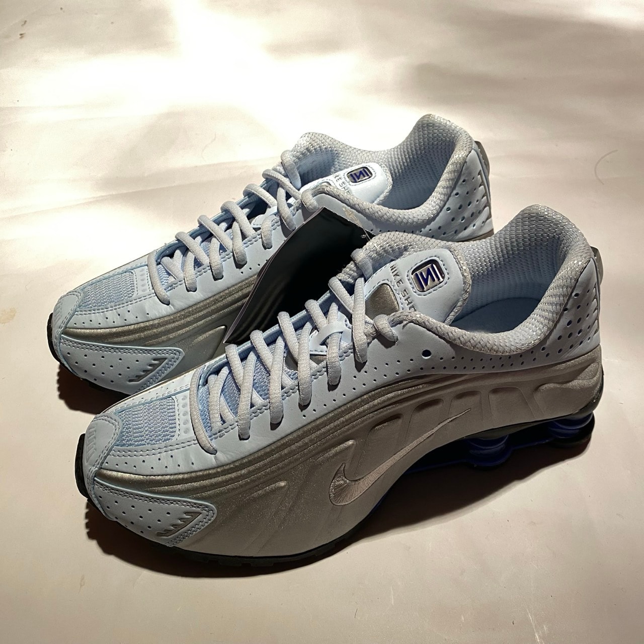 Nike Women's Shox R4 "Blue Tint/Racer Blue/Metallic Silver"