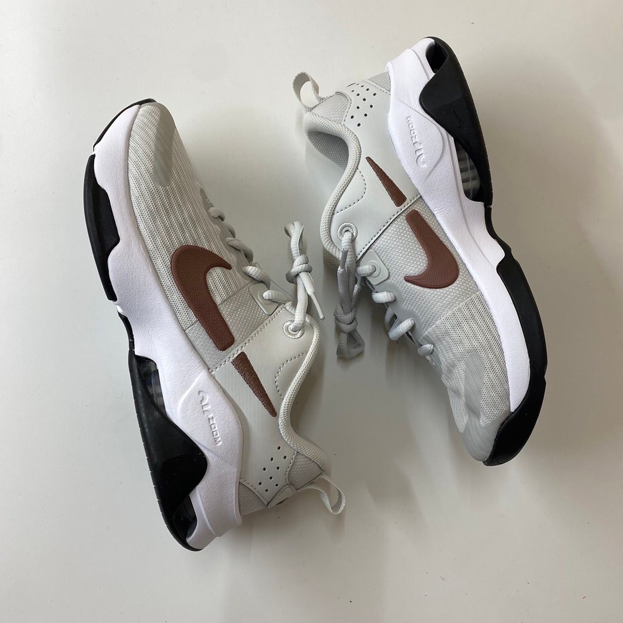 Nike Women's Zoom Bella 6 "Photon Dust/White/Black/Smokey Mauve"