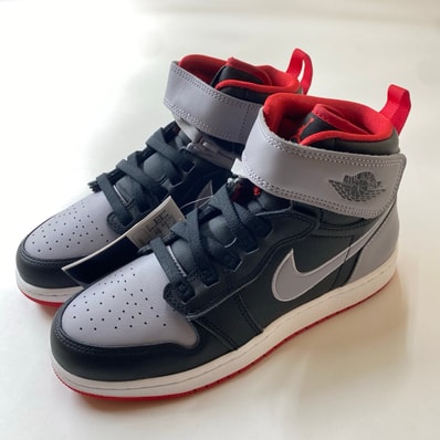 Nike GS Air Jordan 1 Hi FlyEase "Black/Cement Gray/White/Fire Red"