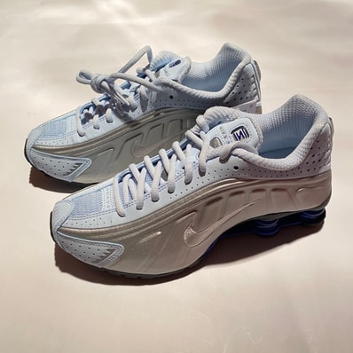 Nike Women's Shox R4 "Blue Tint/Racer Blue/Metallic Silver"