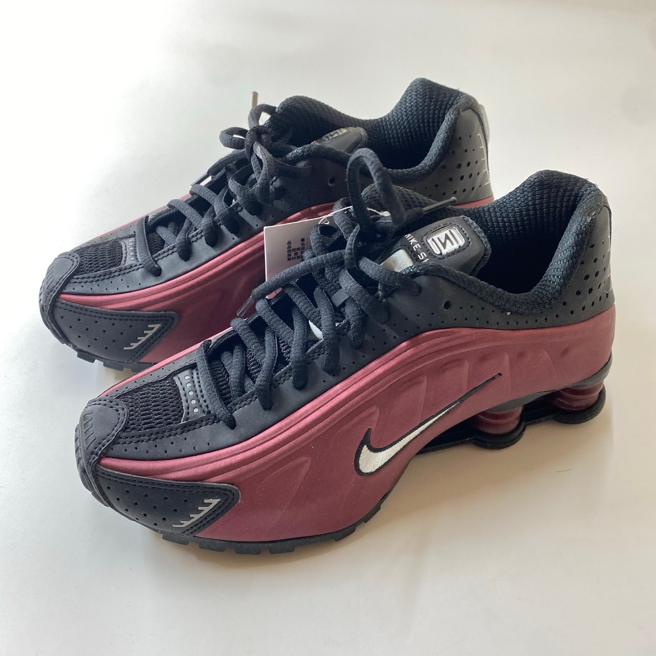Nike Women's Shox R4 "Black/Metallic Silver/Team Red"