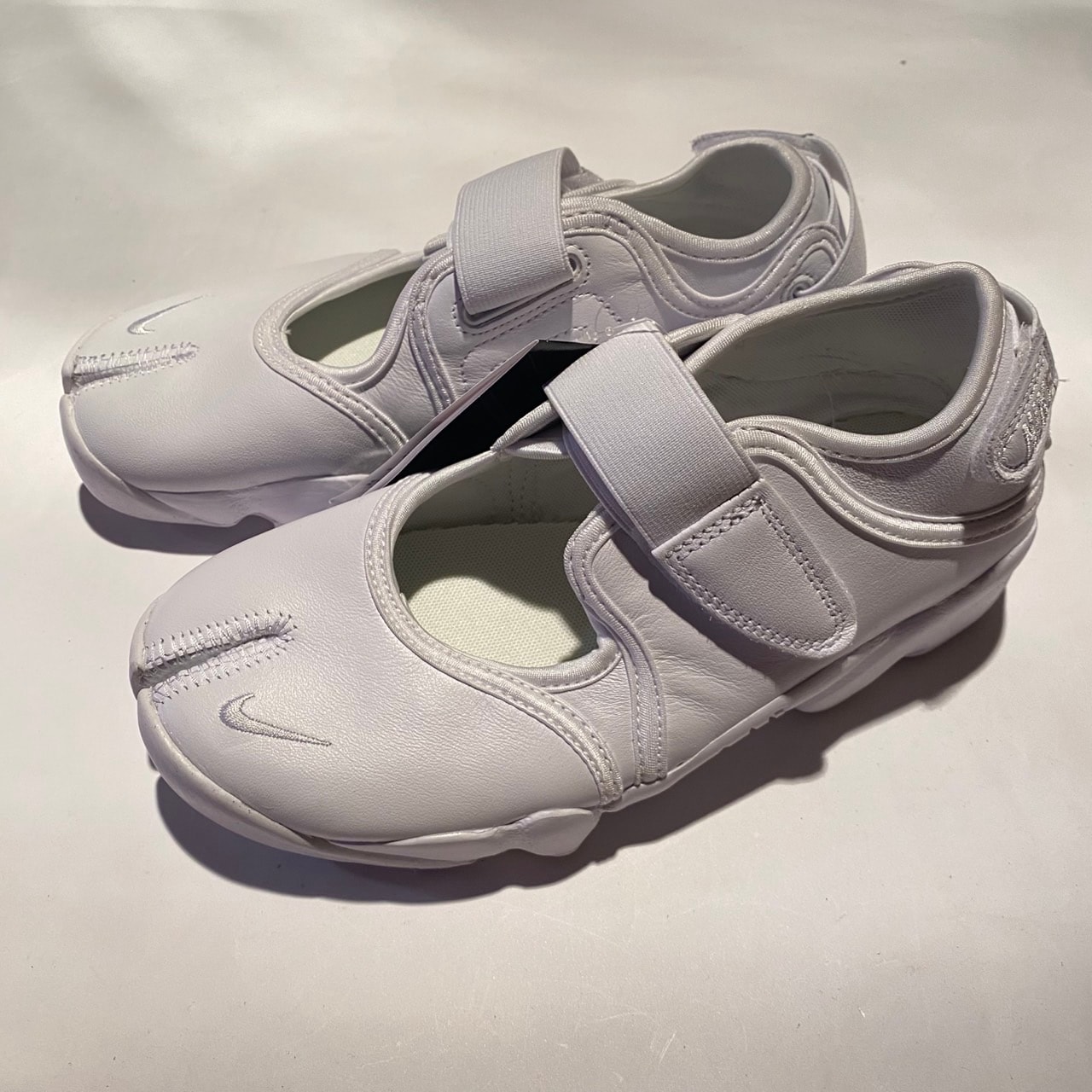 Nike Women's Air Rift Leather "White"