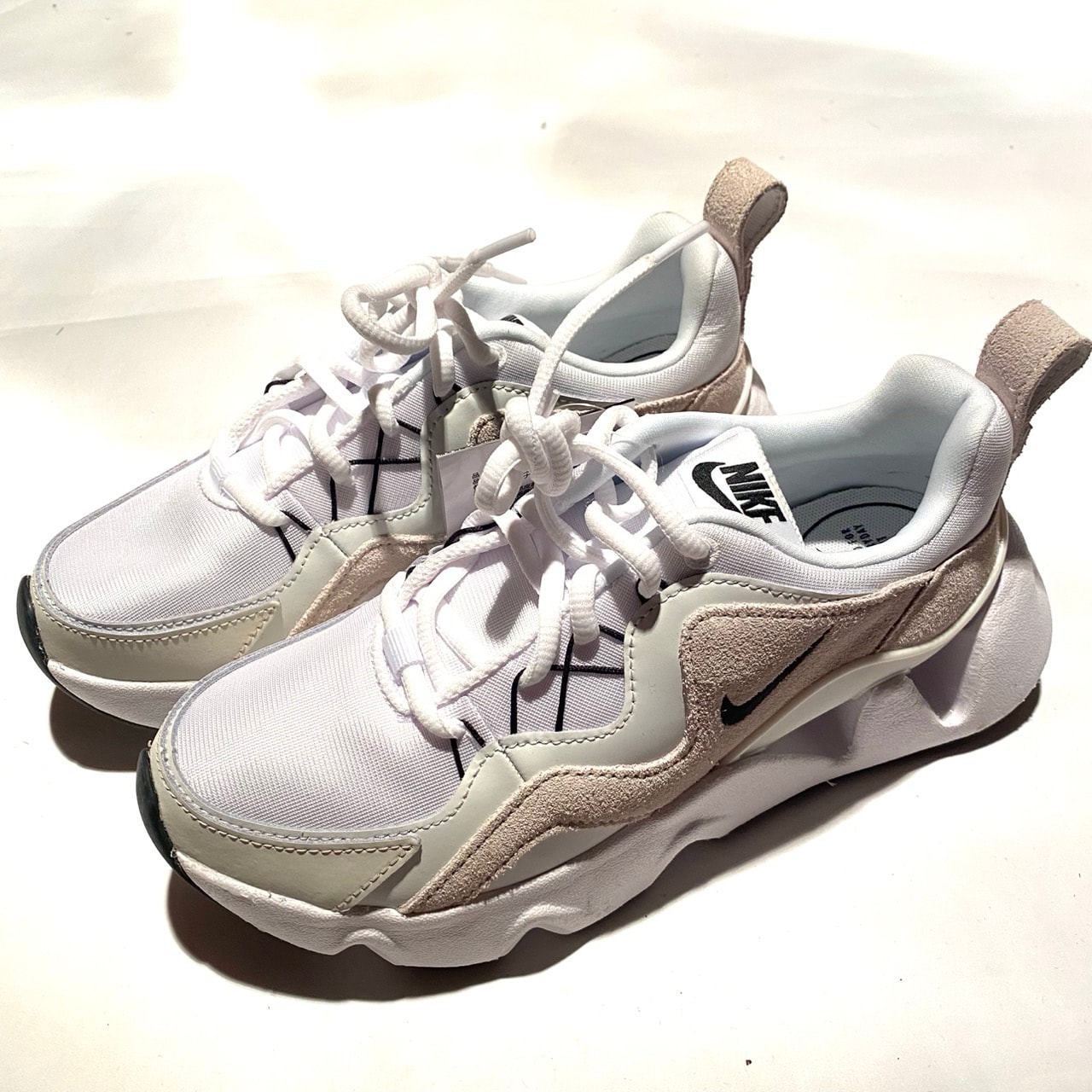 Nike Women's RYZ 365 "White/Phantom/Black"