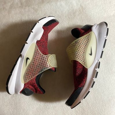 Nike Sock Dart "Safari Red"