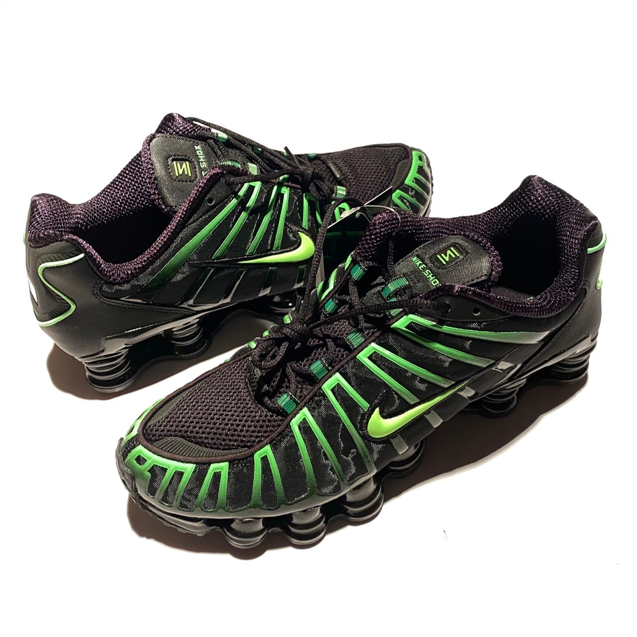 ナイキ ショックス TL 