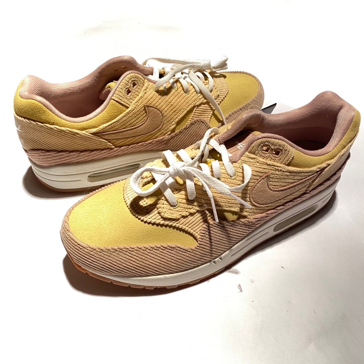 Nike Women's Air Max 1 SE "Buff Gold/Sesame/Gum Medium Brown/Hemp"