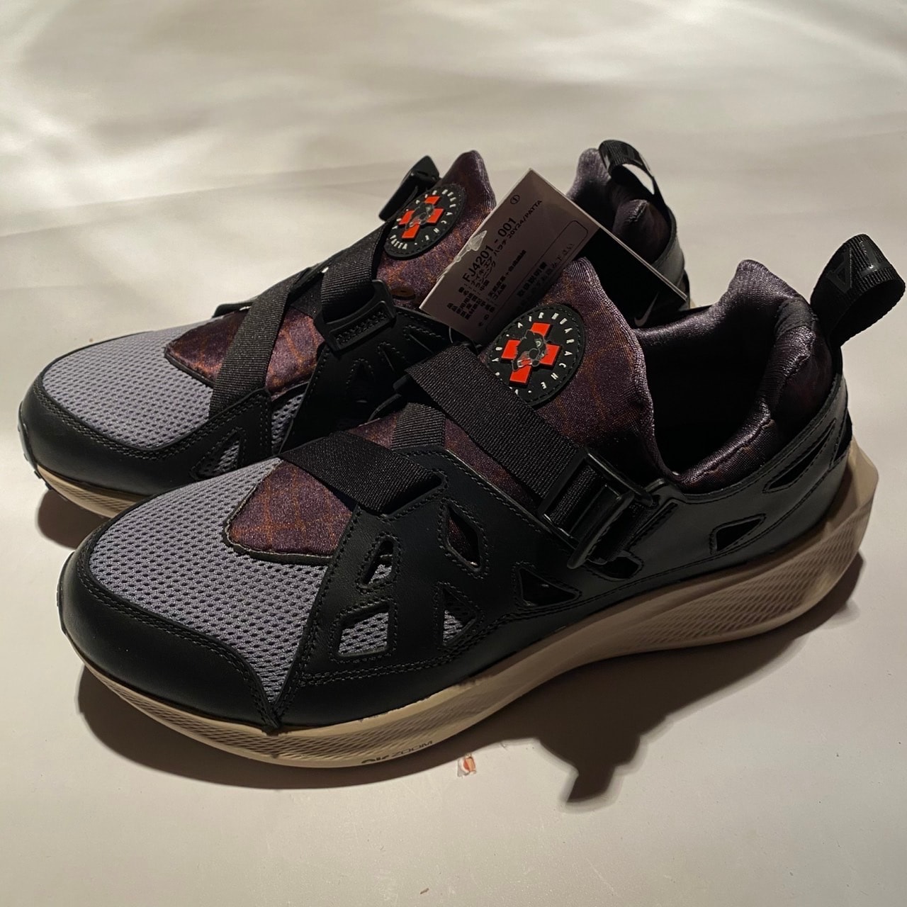 Patta × Nike Air Huarache 20Y24 "Black and Cool Grey"