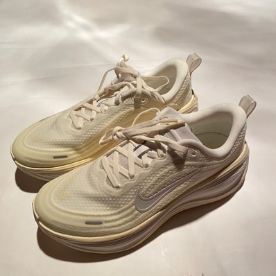 Nike Women's Vomero Plus "Sail/Alabaster/Summit White"