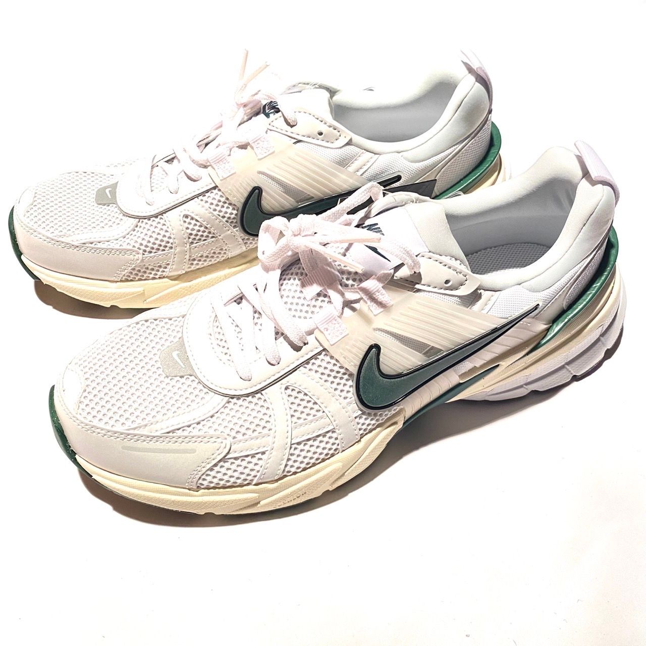 Nike Women's V2K Run "Fir and Platinum Tint"