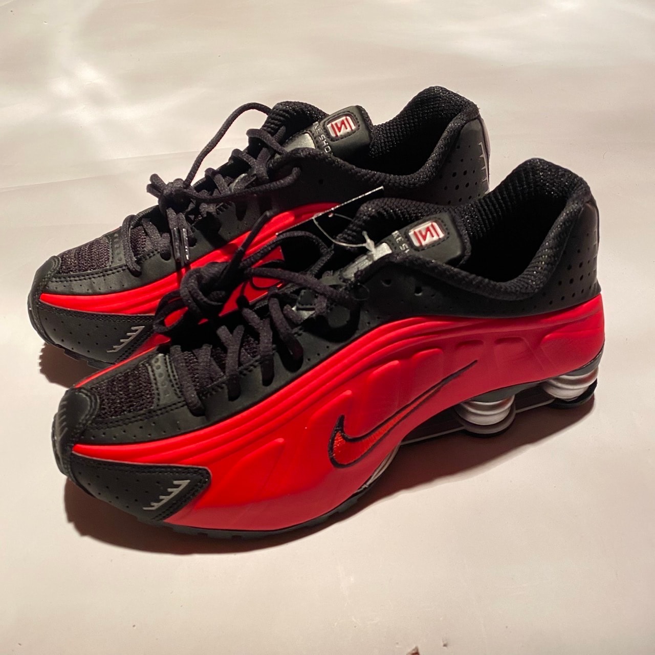 Nike Shox R4 "Black/Red"