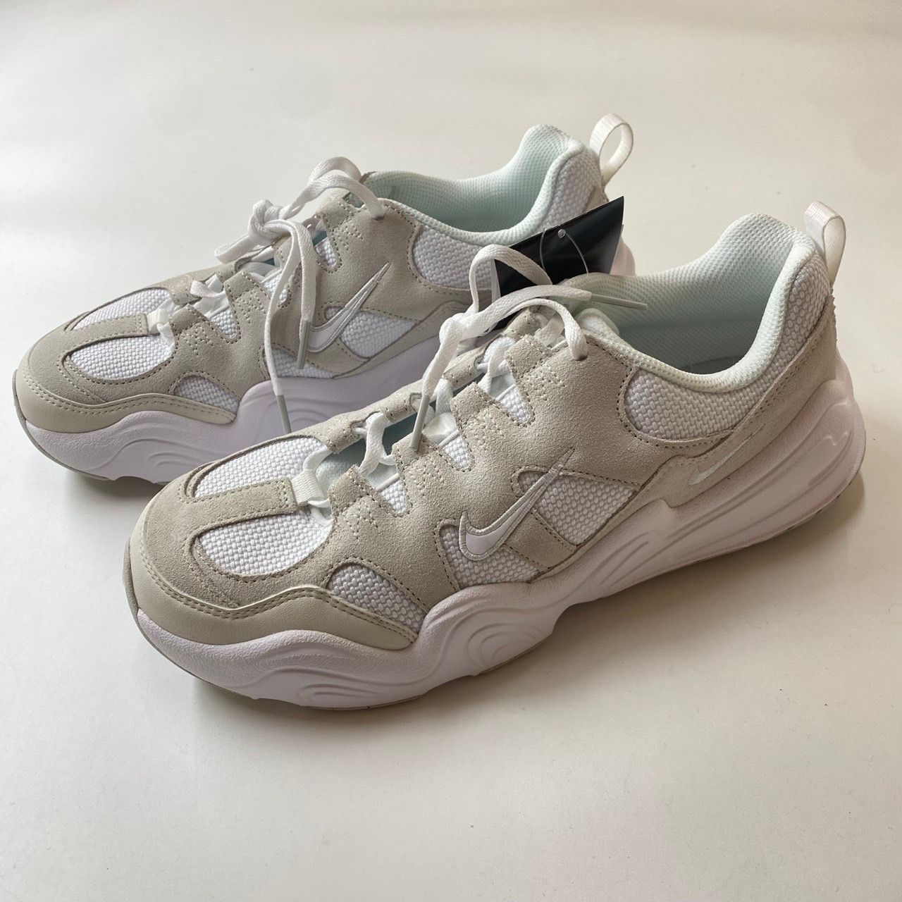 Nike Women's Tech Hera "White/Summit White"