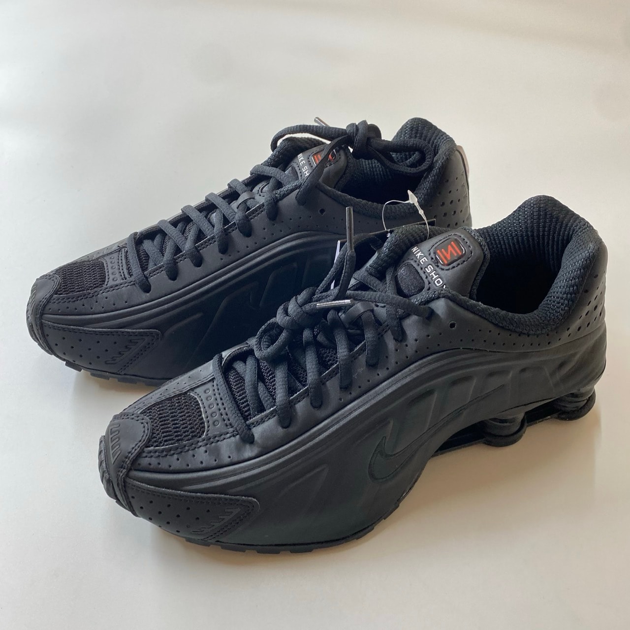Nike Women's Shox R4 "Black"