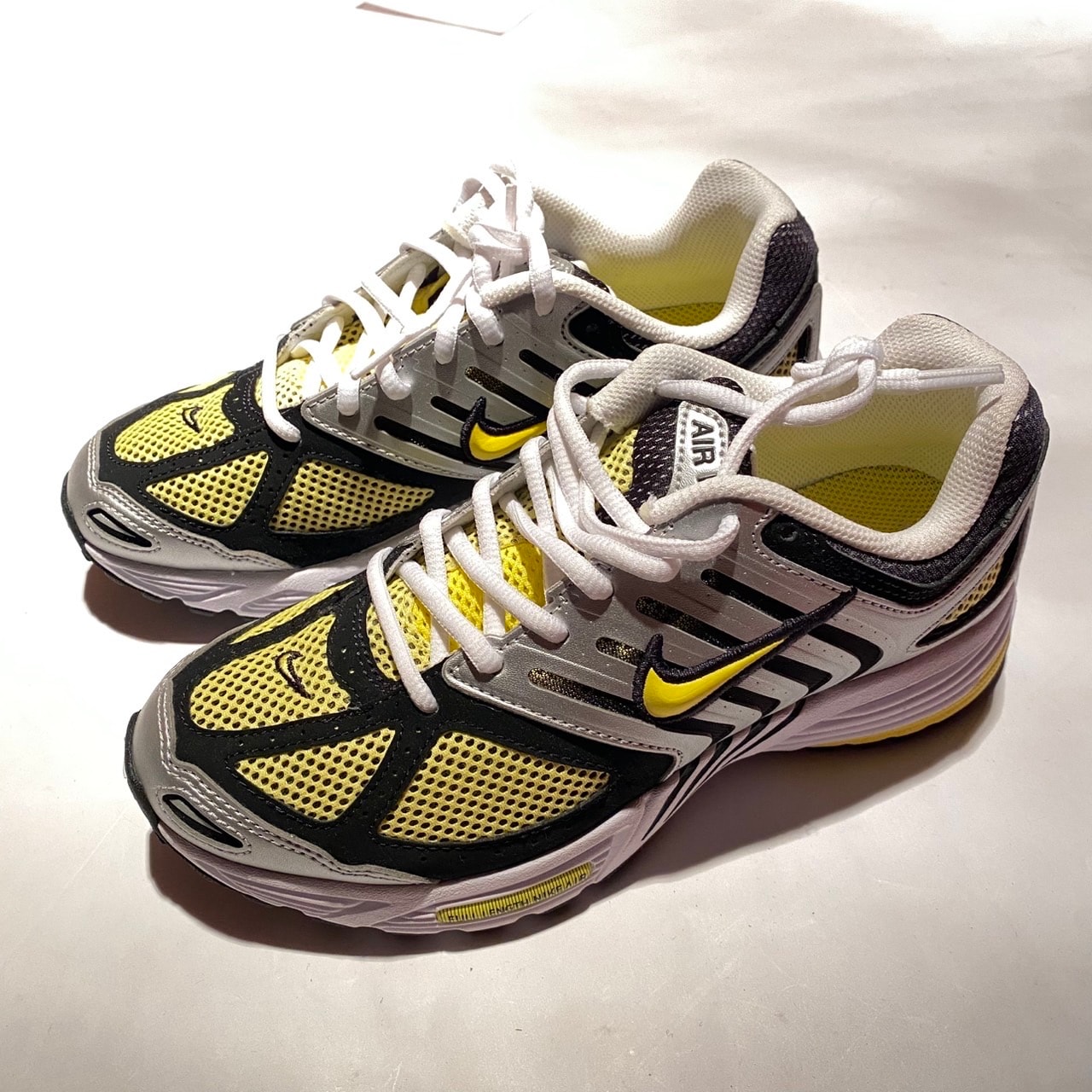 Nike Women's Air Pegasus 2K5 "Metallic Silver and Opti Yellow"
