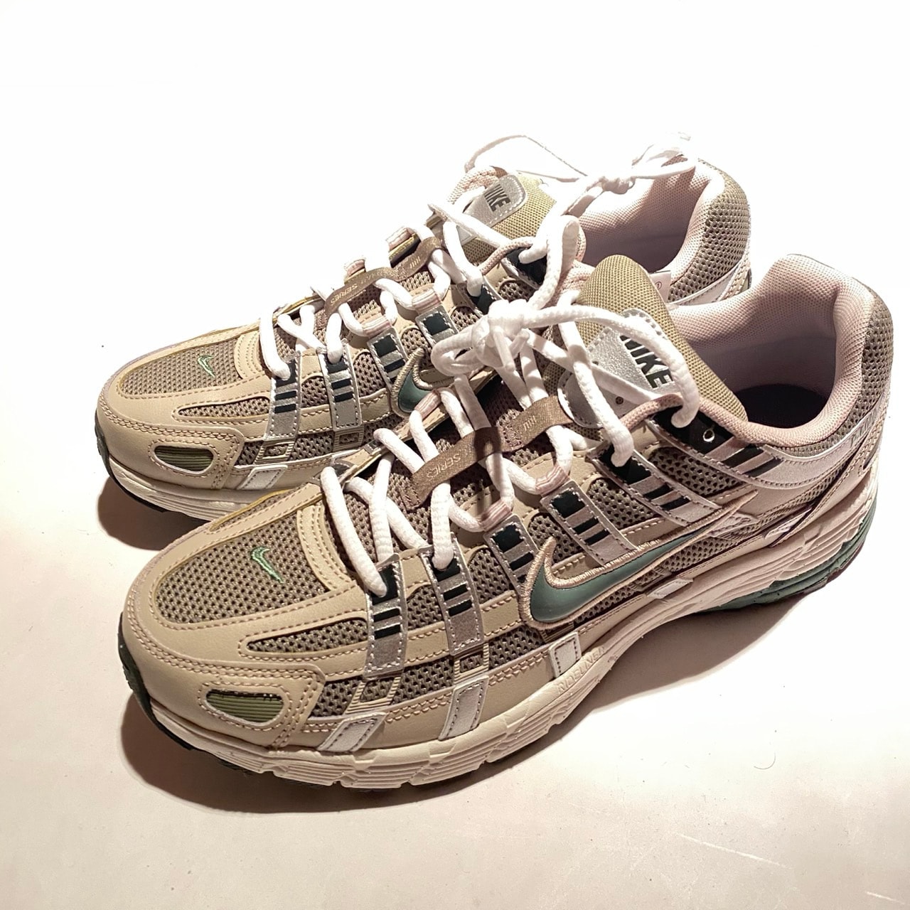 Nike P-6000 "Cream 2/Anthracite/Metallic Silver/Clay Green"