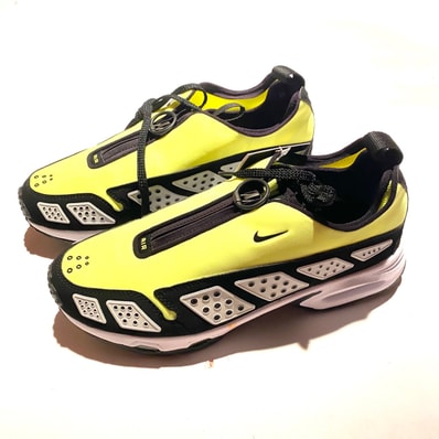 Nike Women's Air Max SNDR "Volt and Black"