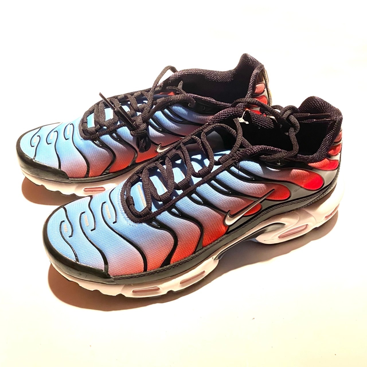 Nike Women's Air Max Plus "Black/University Blue/Light Crimson/Metallic Silver"