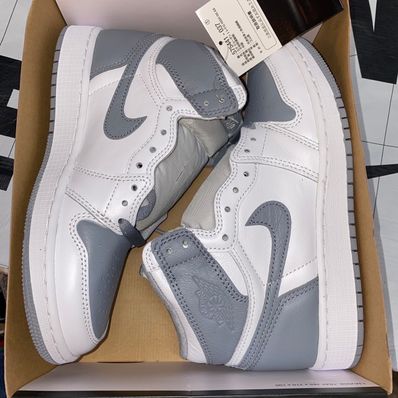 Nike GS Air Jordan 1 High OG "Stealth"