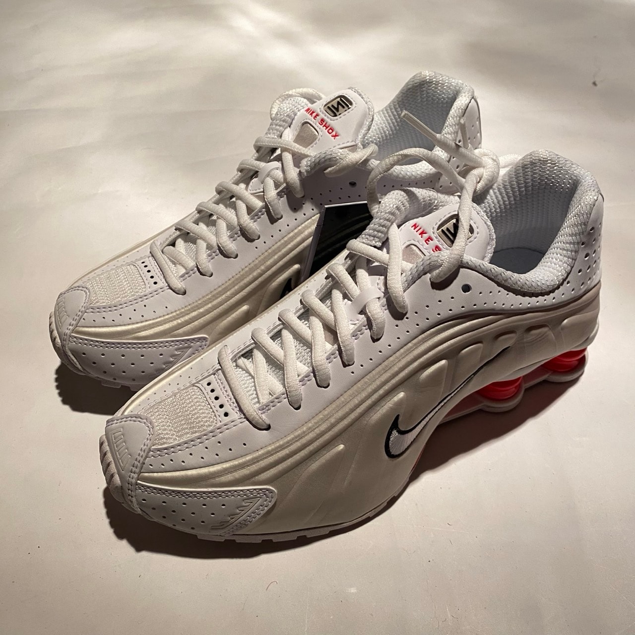 Nike Women's Shox R4 "White/Phantom/Picante Red/White"