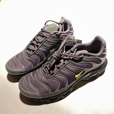 Nike Air Max Plus "Smoke Grey/Volt"