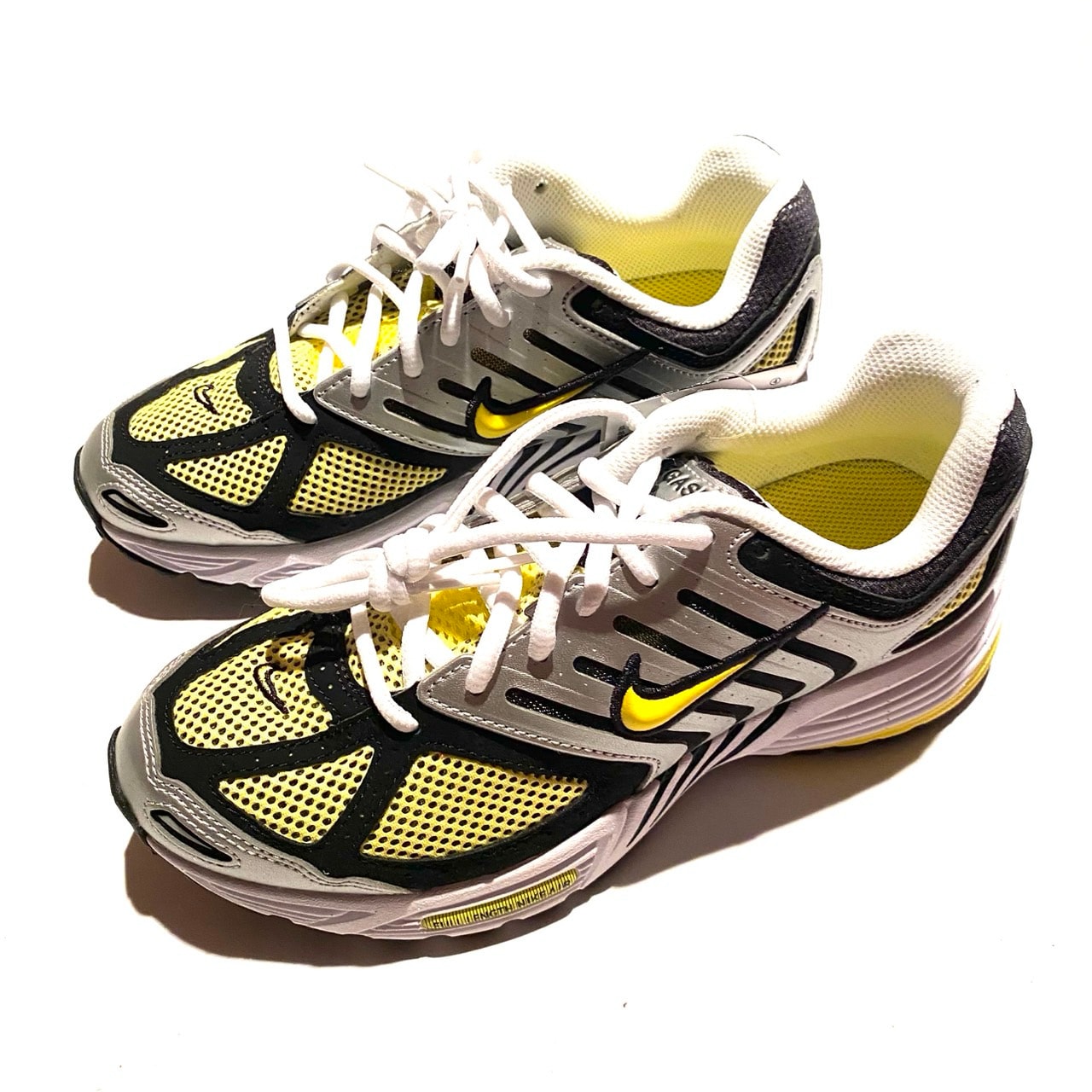 Nike Women's Air Pegasus 2K5 "Metallic Silver and Opti Yellow"