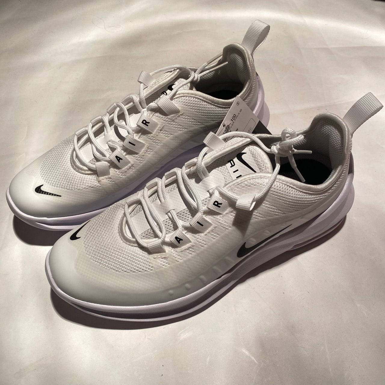 Nike GS Air Max Axis "White/Black"