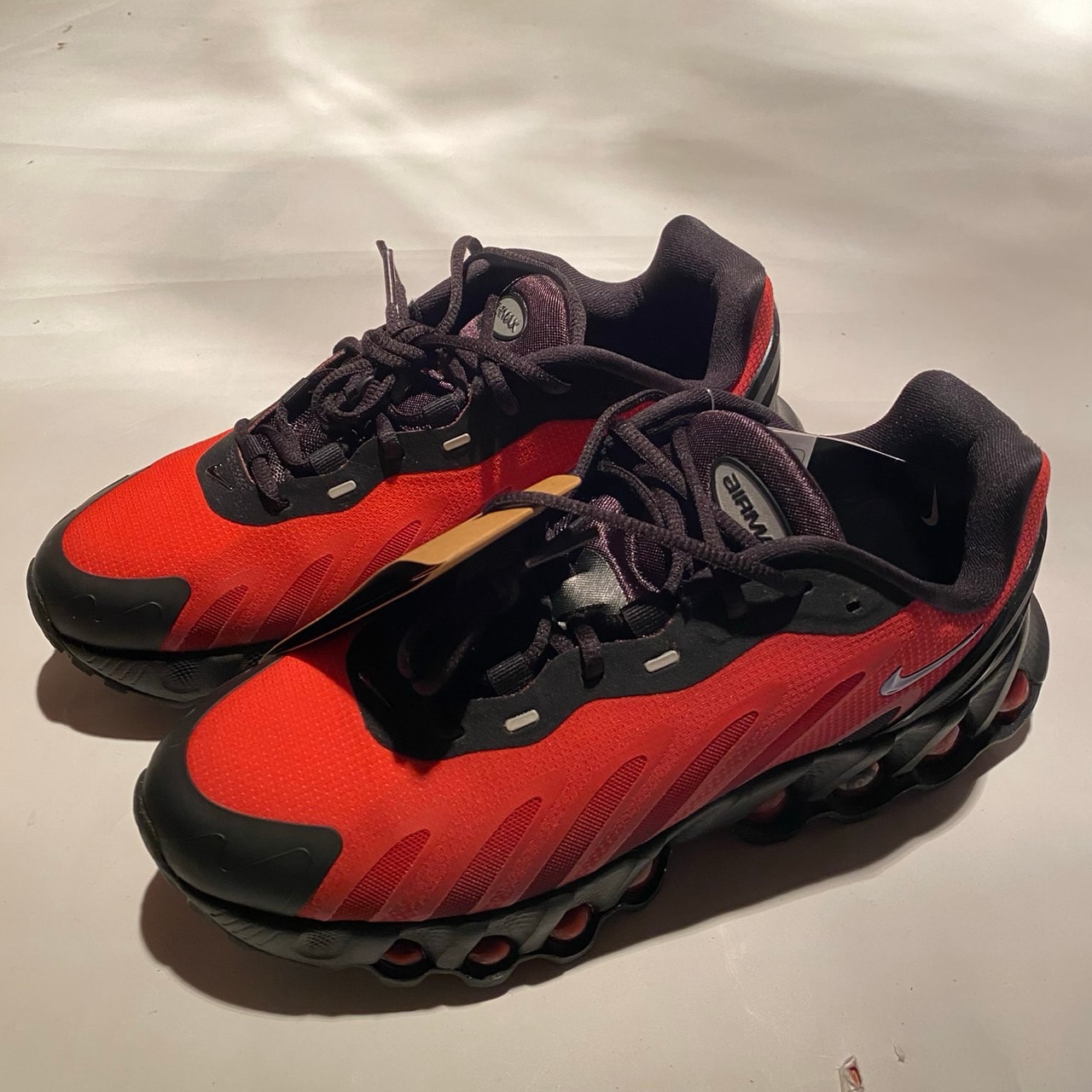 Nike GS Air Max DN8 "Black/University Red/Bright Crimson/Black"