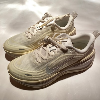 Nike Women's Vomero Plus "Sail/Alabaster/Summit White"