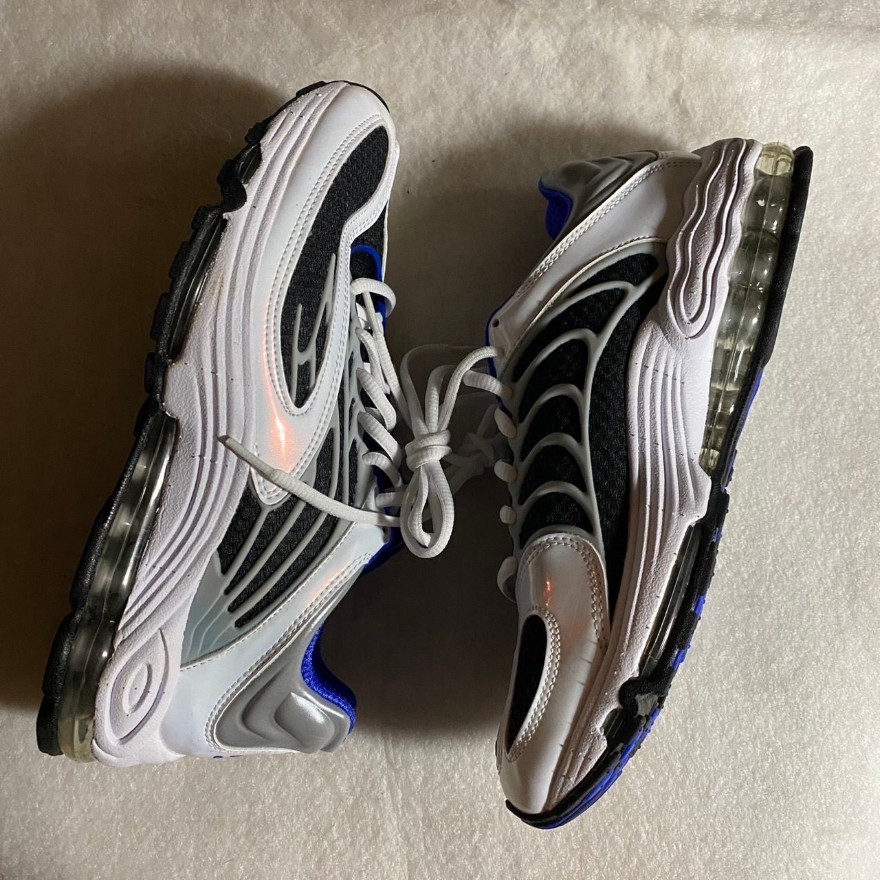 NIKE AIR TUNED MAX "WHITE AND RACER BLUE"