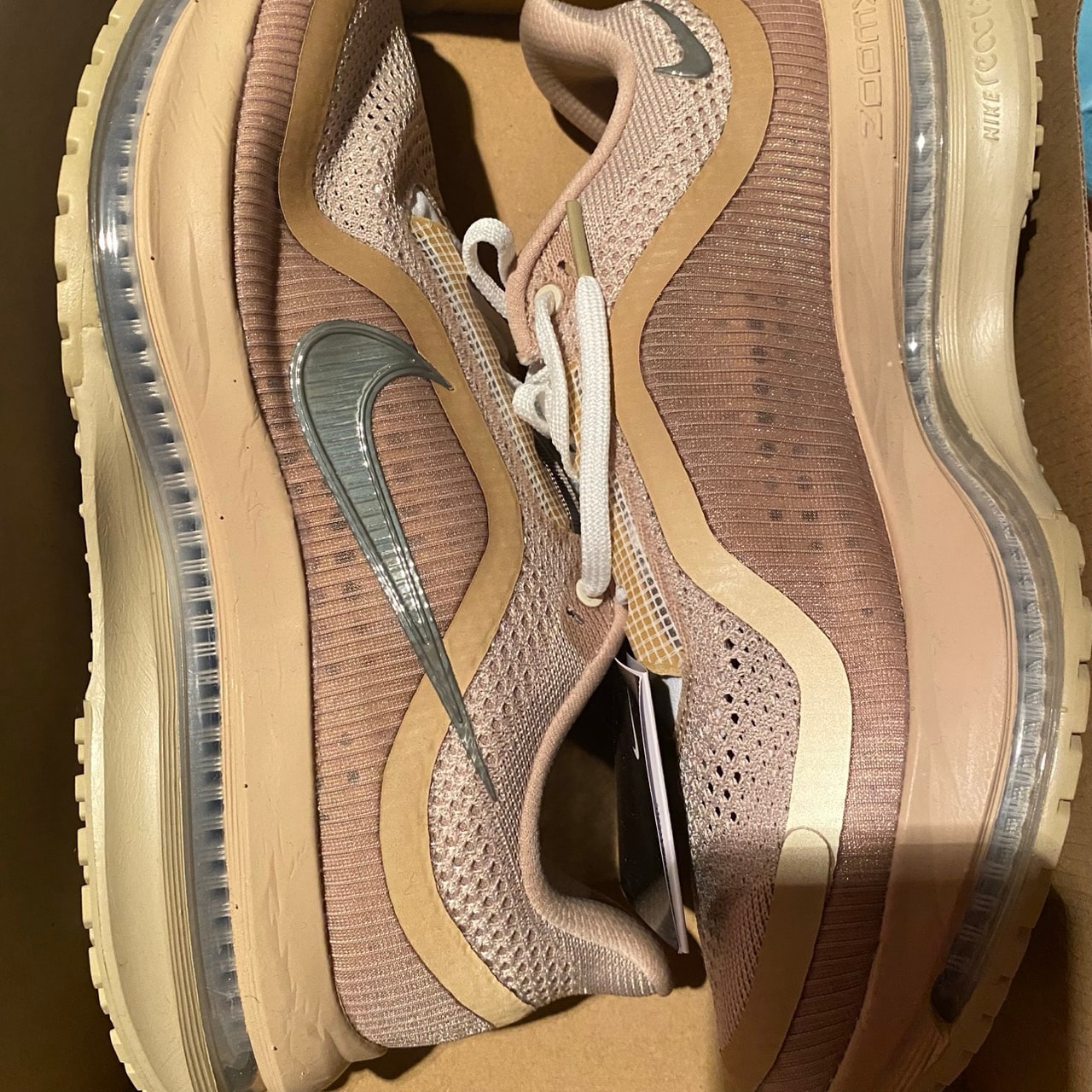 Nike Pegasus Premium "Mushroom"