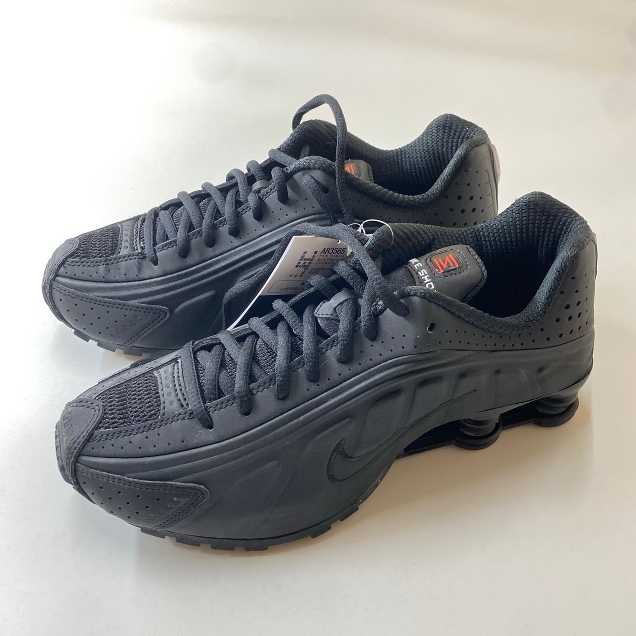 Nike Women's Shox R4 "Black"