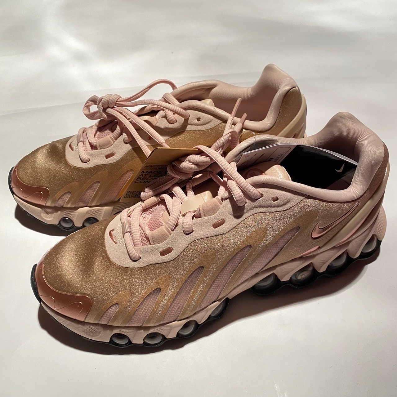 Nike Women's Air Max DN8 "Rose Gold"