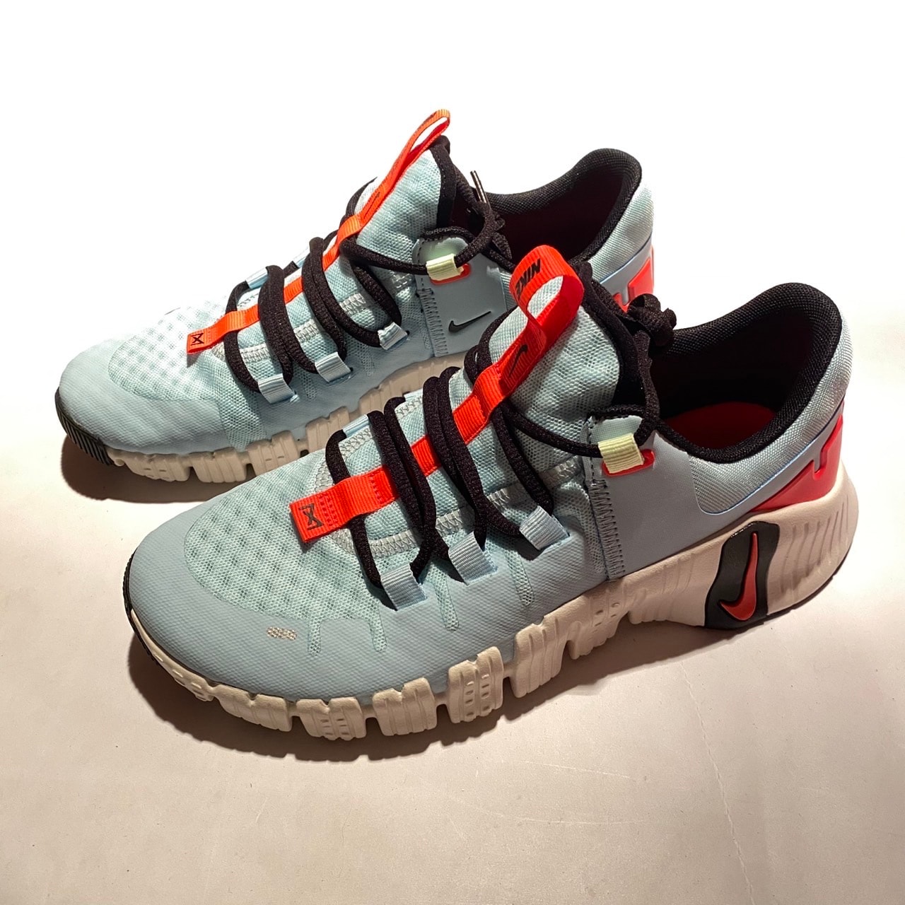 Nike Women's Free Metcon 5 "Glacier Blue/Barely Volt"