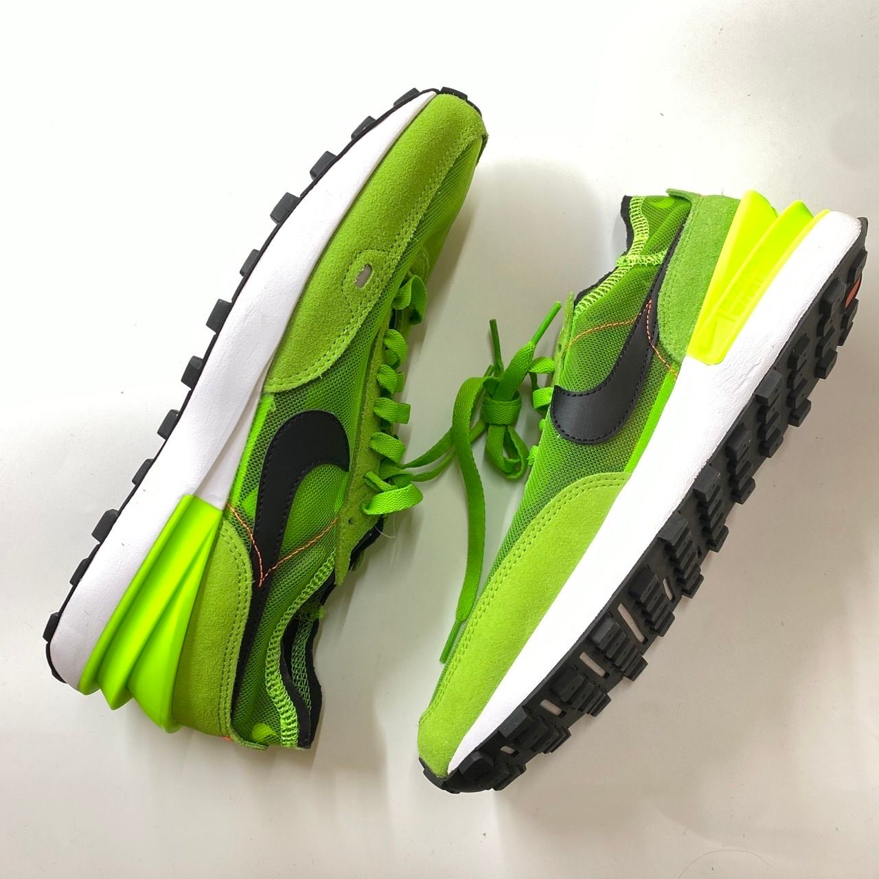 Nike Waffle One "Electric Green"