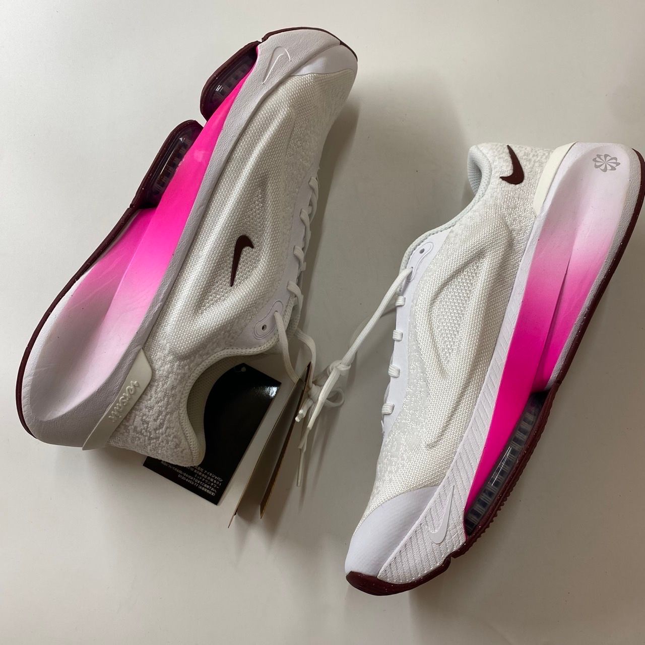Nike Women's Versair "White/Fierce Pink/Metallic Silver/Dark Team Red"