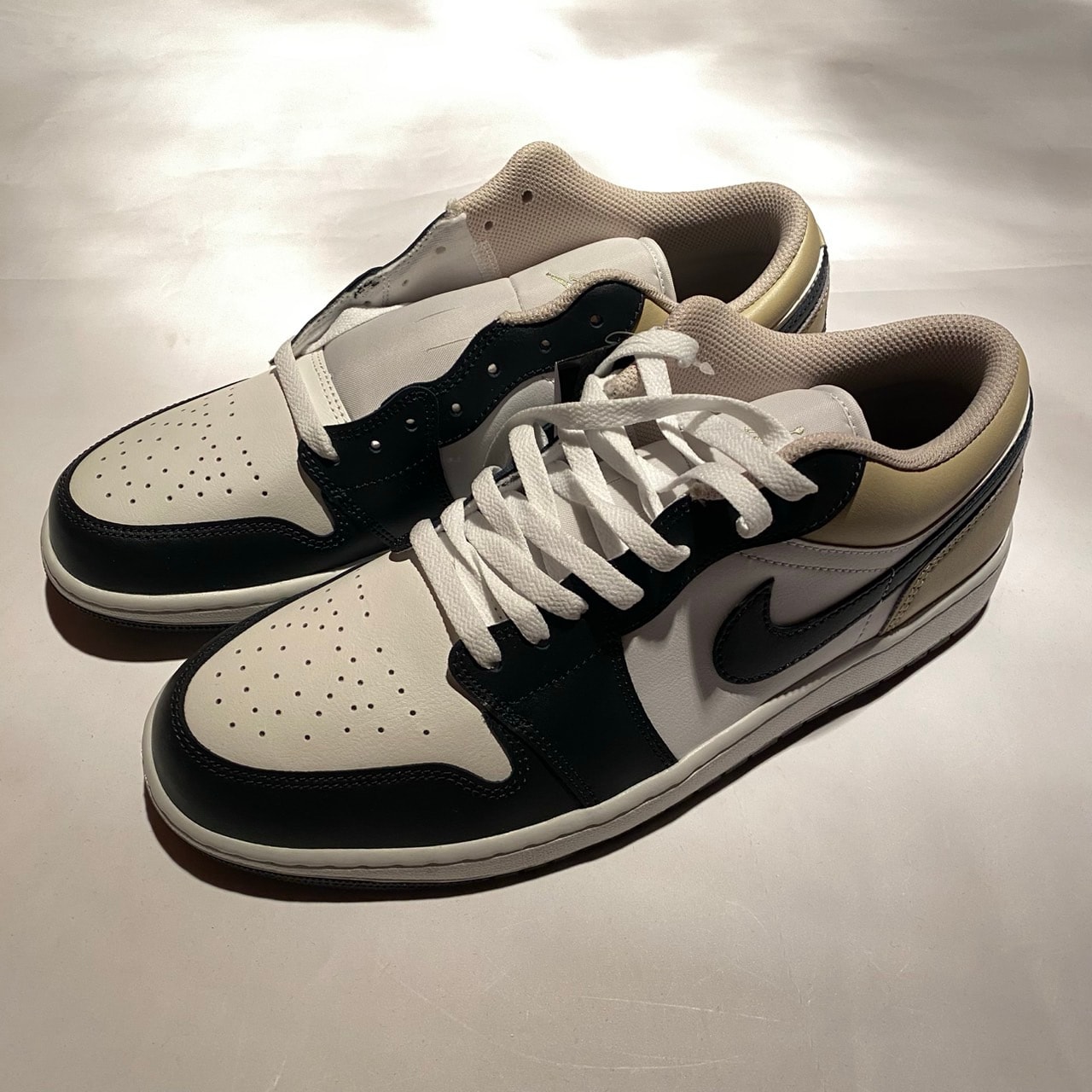Nike Air Jordan 1 Low 