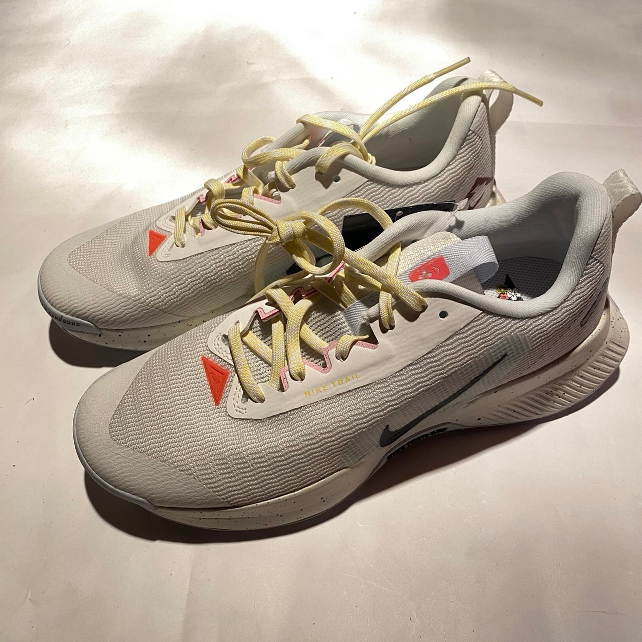 Nike Juniper Trail 3 "Summit White/Pure Platinum/Magic Ember/Armory Navy"