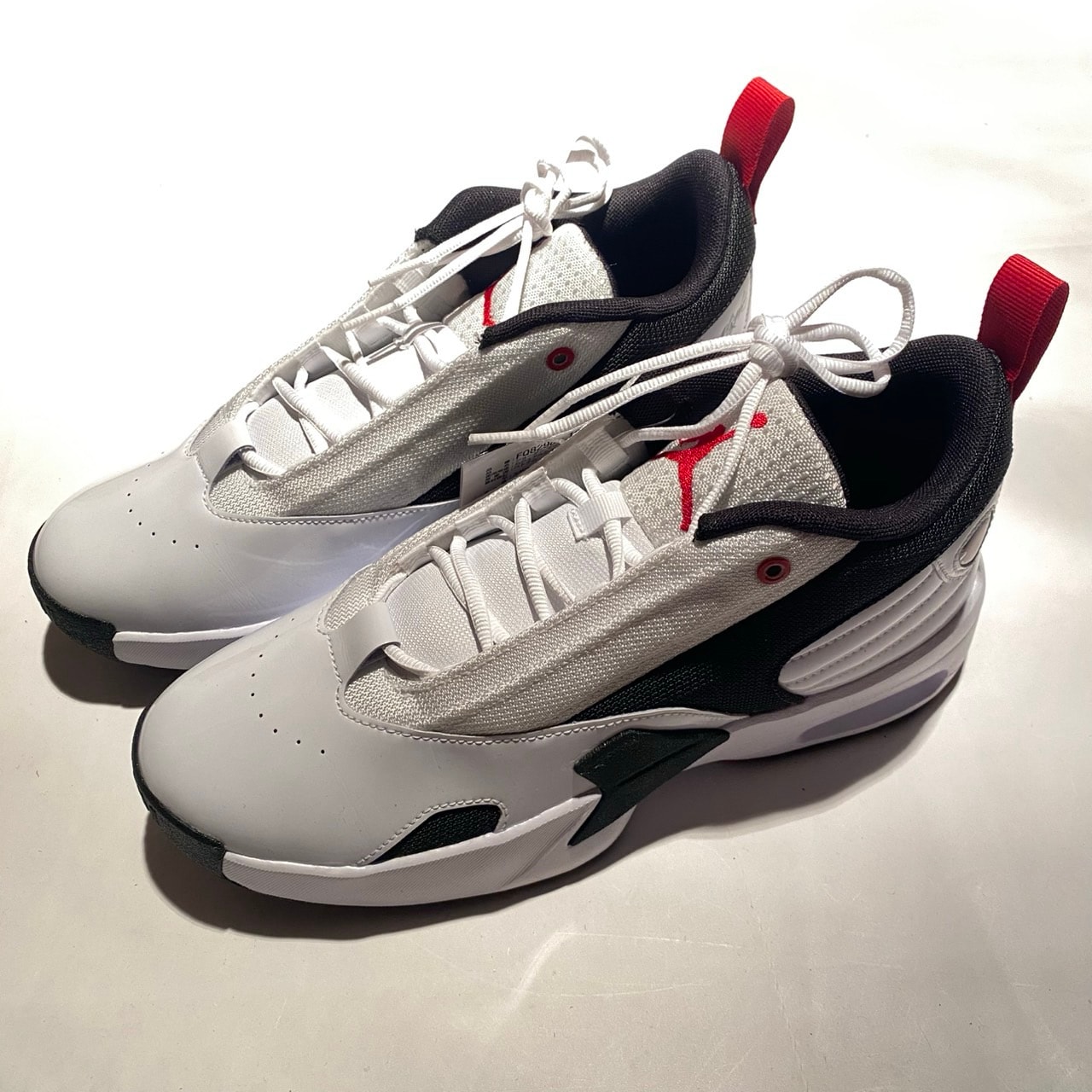 Nike Jordan Max Aura 6 "White/Gym Red/Black"