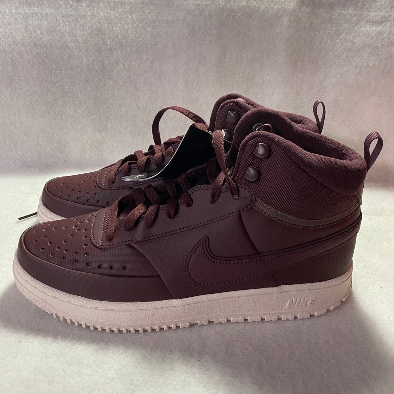 新品未使用　NIKE コートヴィジョン　23.5 NIKE ナイキ COURT VISION LO コート ビジョン LO MHM9862