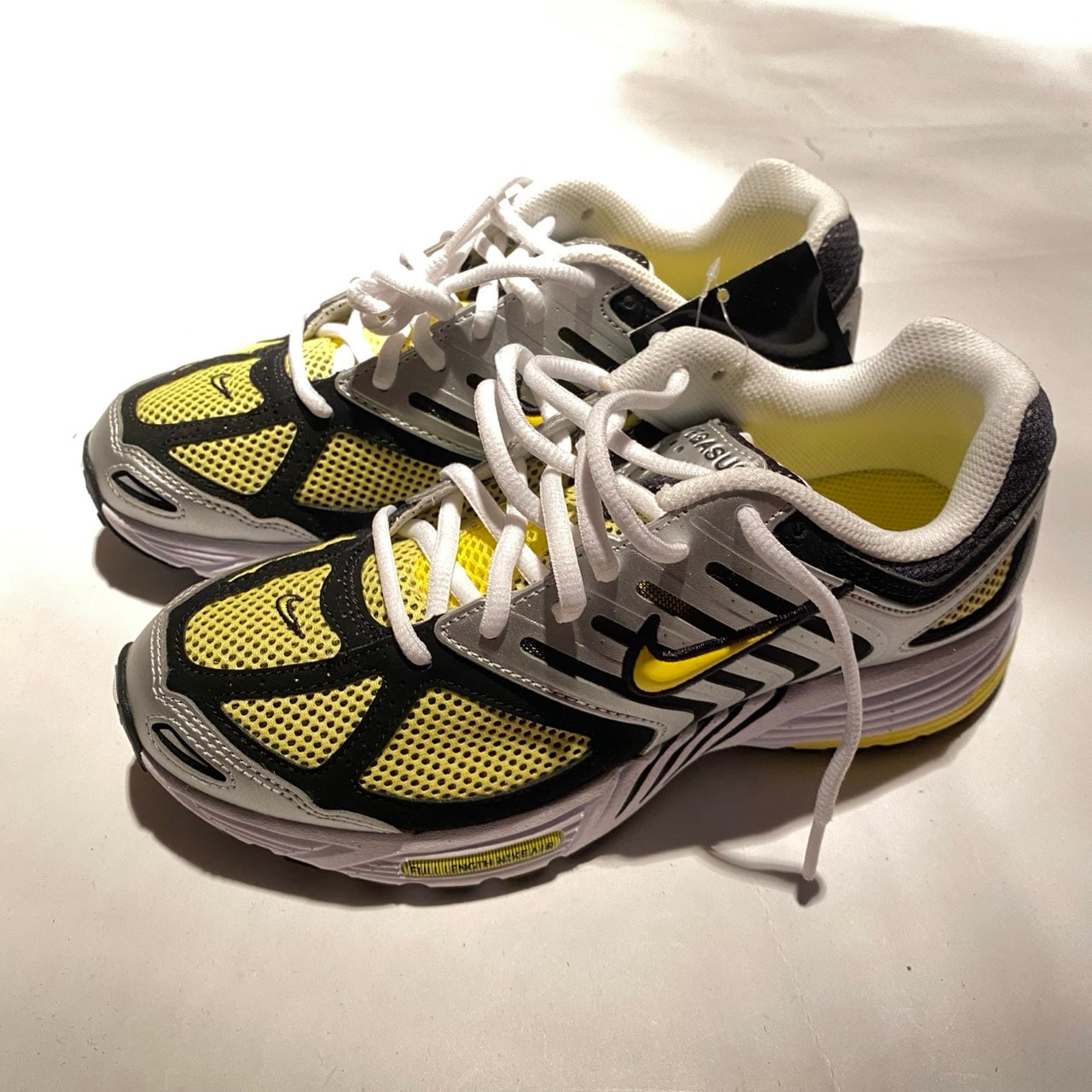 Nike Women's Air Pegasus 2K5 "Metallic Silver and Opti Yellow"