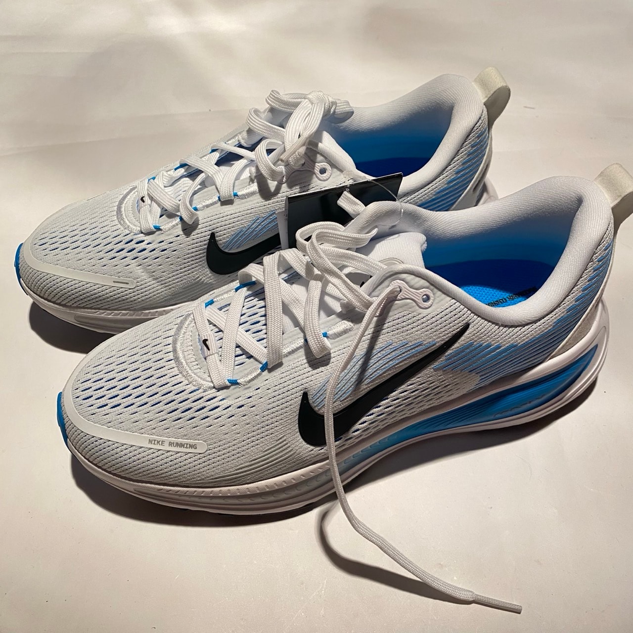 Nike GS Vomero 18 "White/Black/Pure Platinum/Blue Hero"