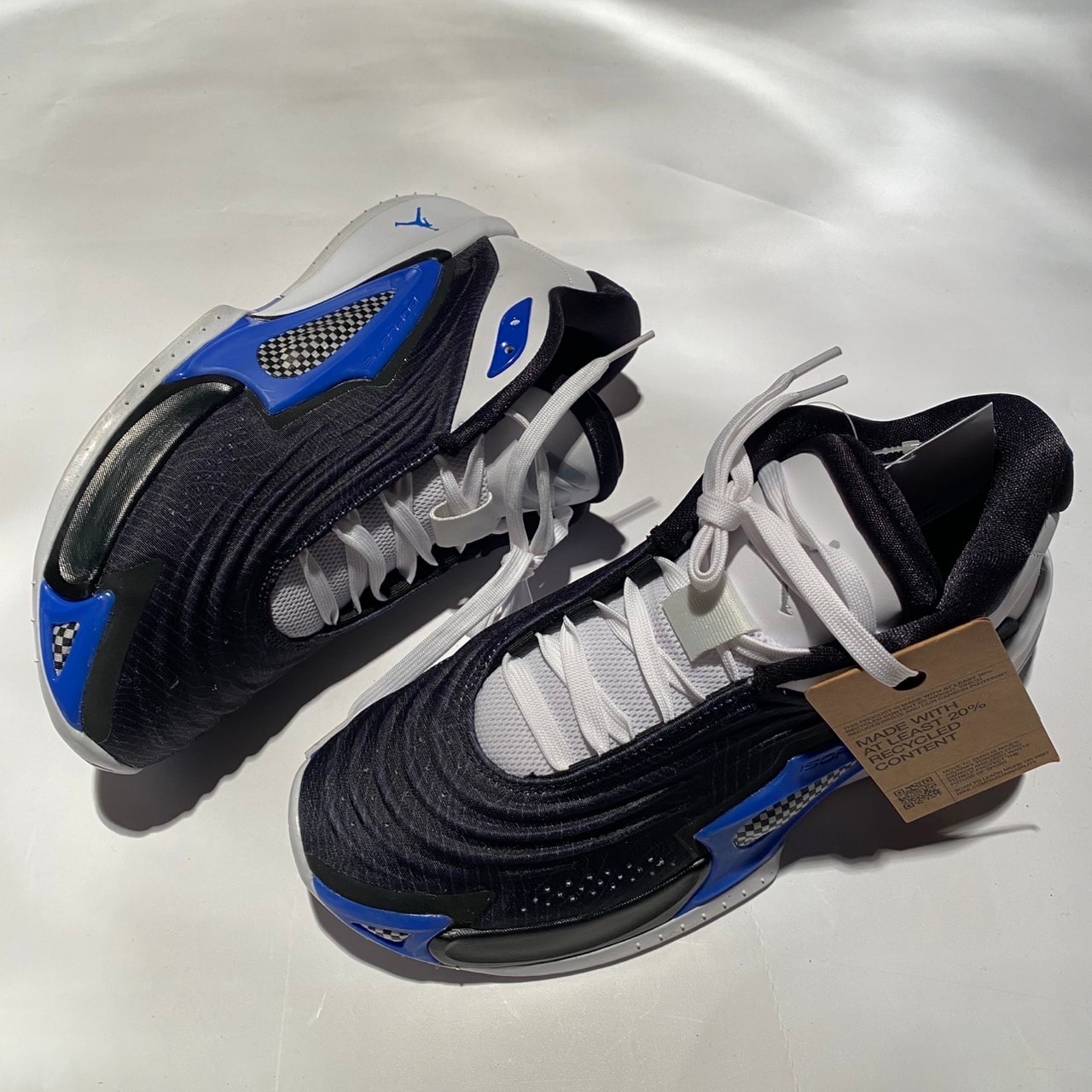 Nike Jordan Luka 3 "Black/White/Anthracite/Metallic Silver" (FQ1284-003/FQ1285-003)