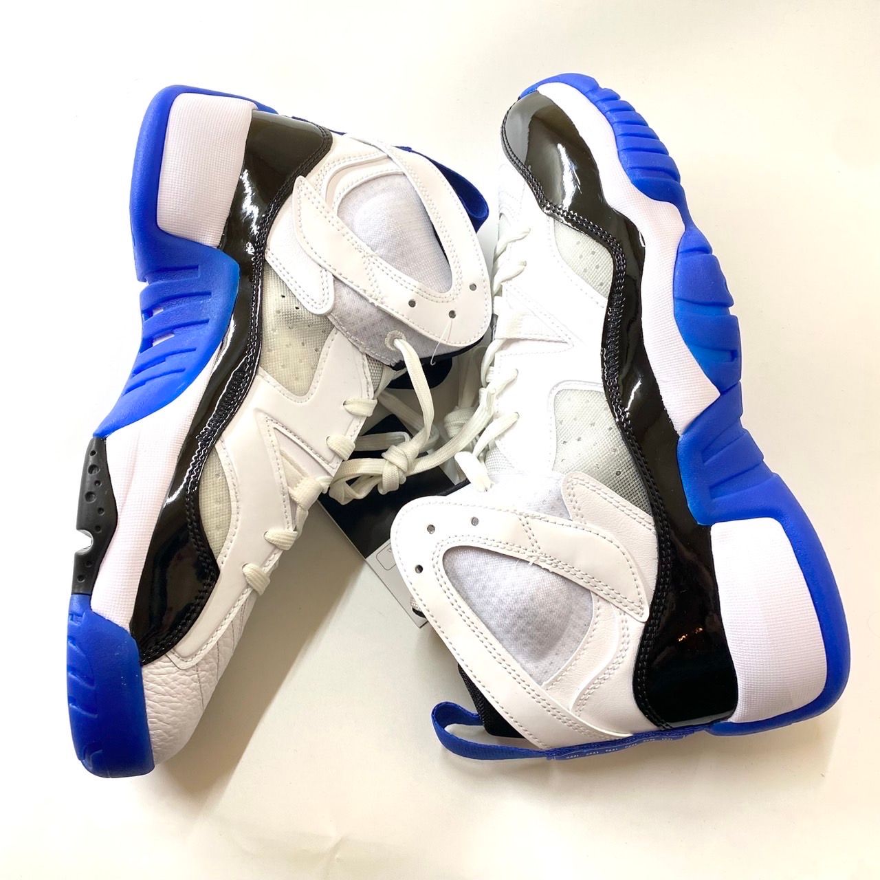Nike Jumpman Two Trey "White/Game Royal/Black"