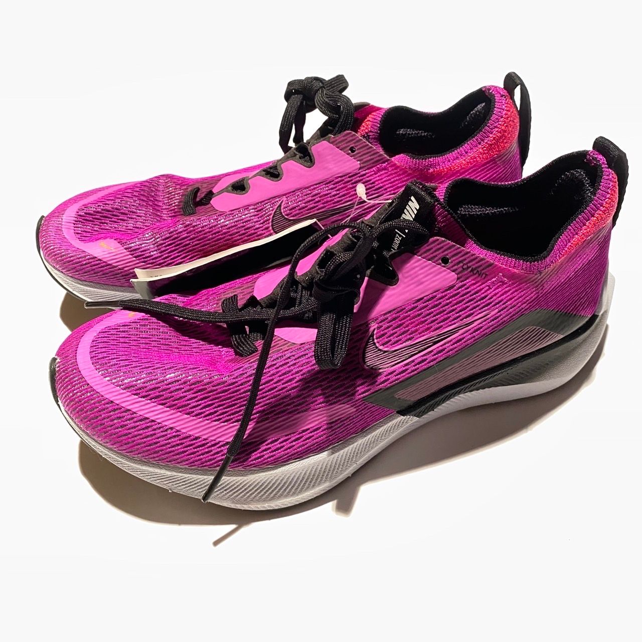 ナイキ ウィメンズ ズーム フライ 4 "ハイパー バイオレット/ブラック"