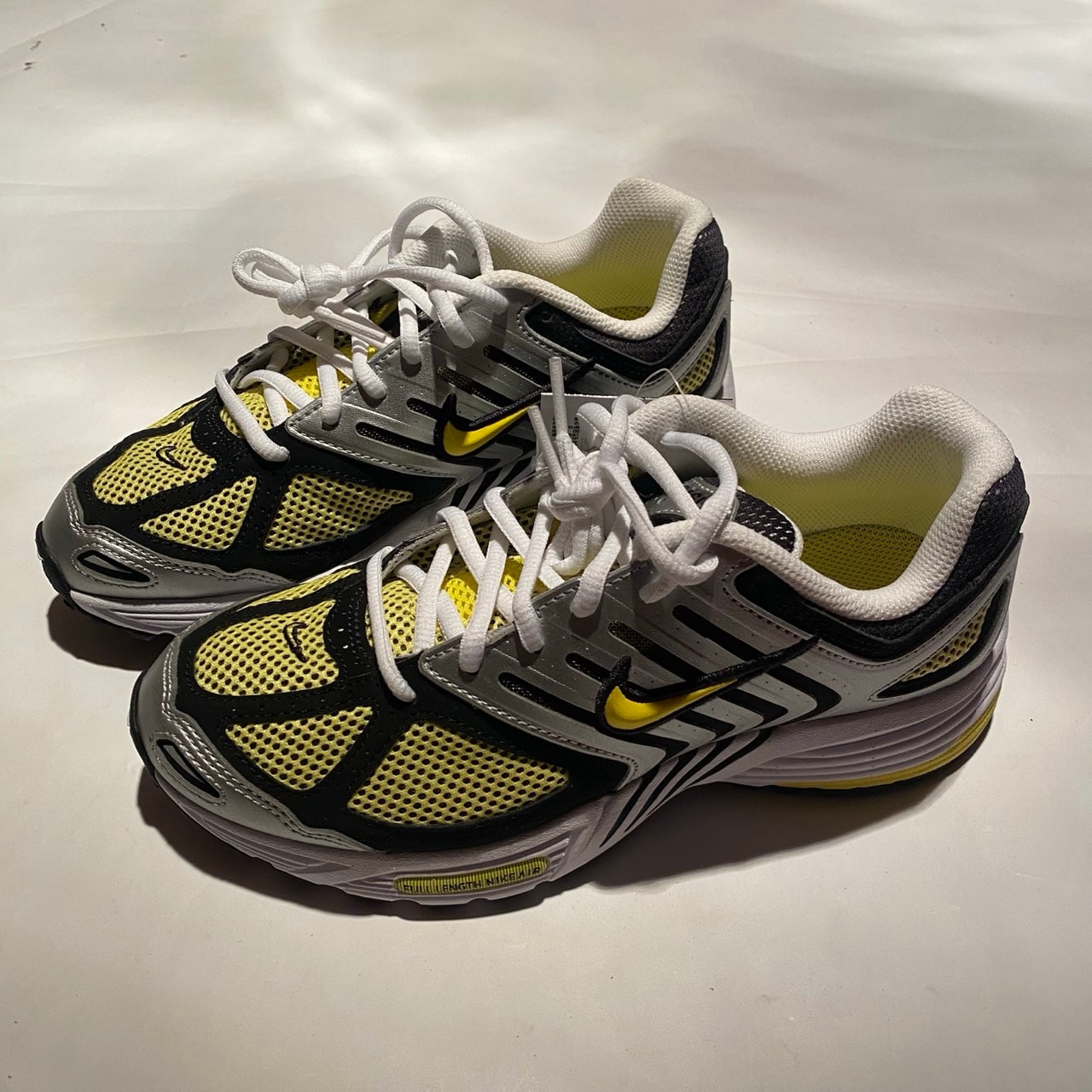 Nike Women's Air Pegasus 2K5 "Metallic Silver and Opti Yellow"