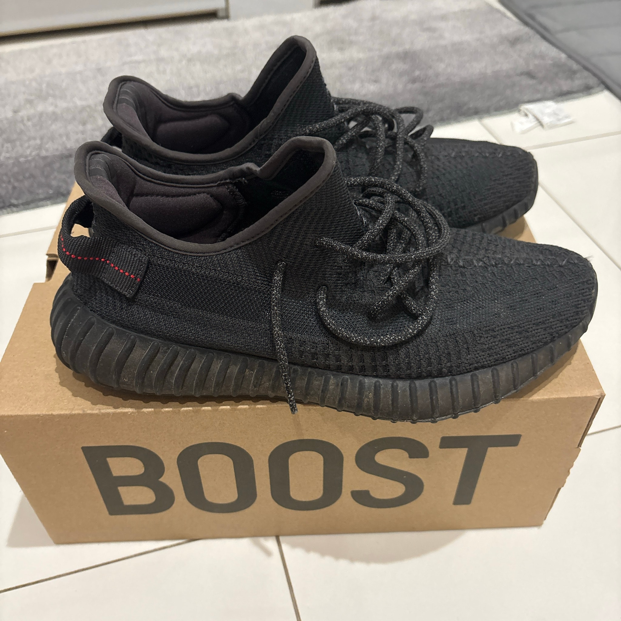 adidas YEEZY Boost 350 V2 "Black"